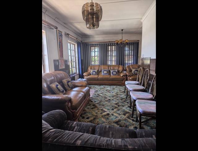 5 BEDROOM HOUSE FOR SALE IN ISIPINGO HILLS